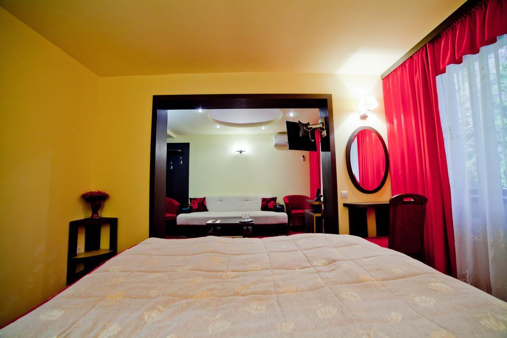 Hotel Dana Amara Luaran gambar