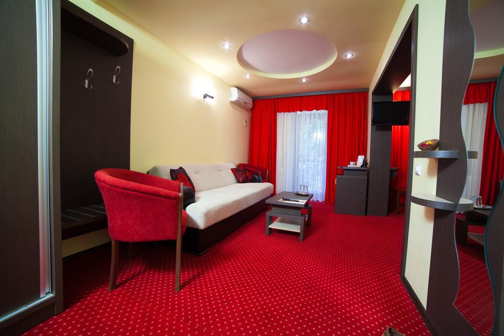Hotel Dana Amara Luaran gambar