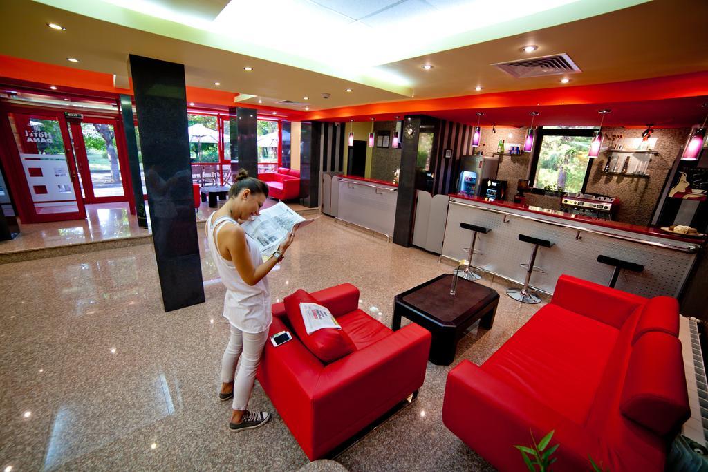 Hotel Dana Amara Luaran gambar