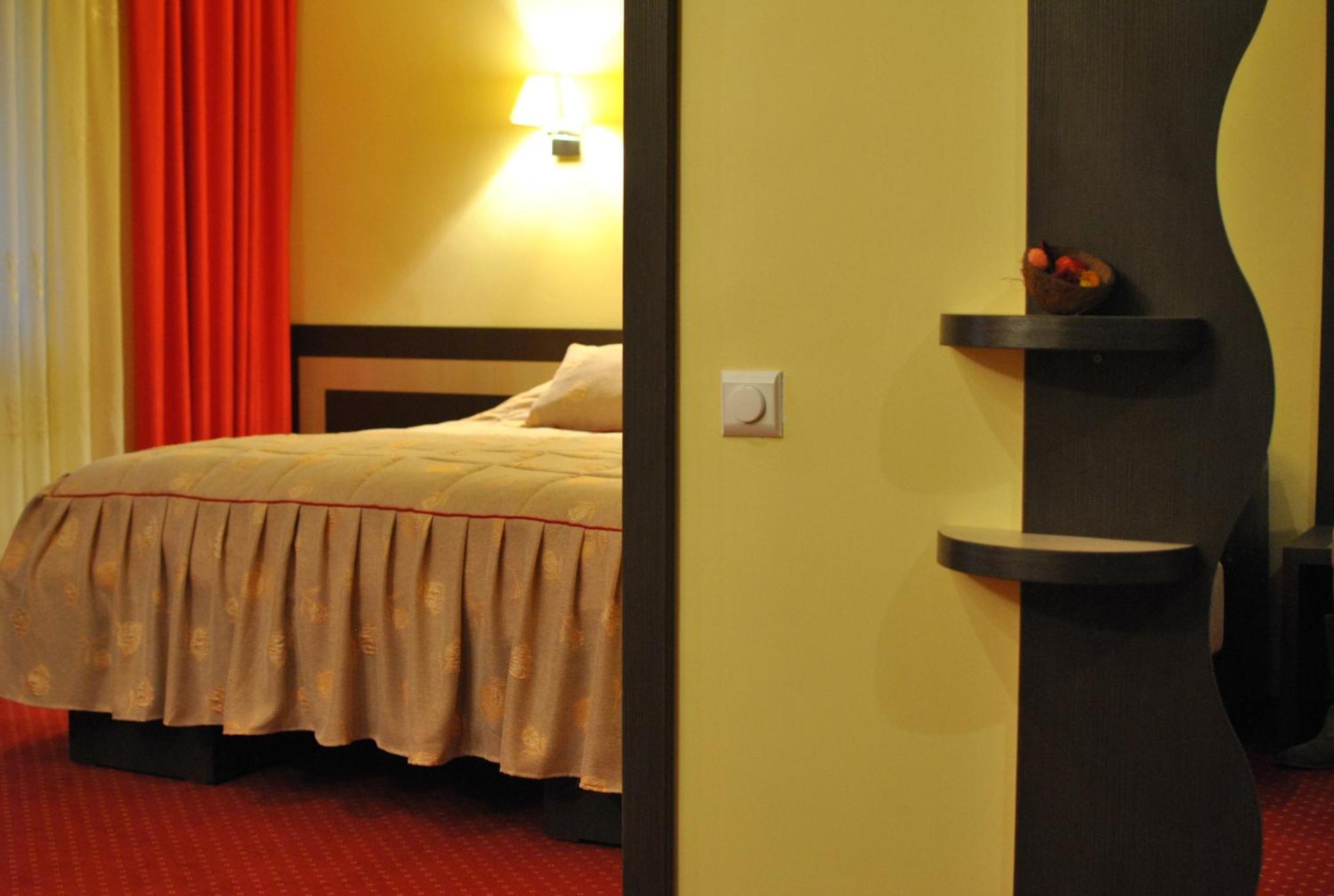 Hotel Dana Amara Luaran gambar